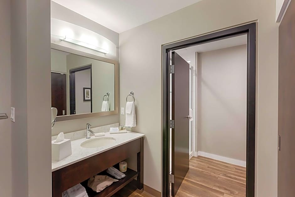 Best Western Premier Northwood Hotel