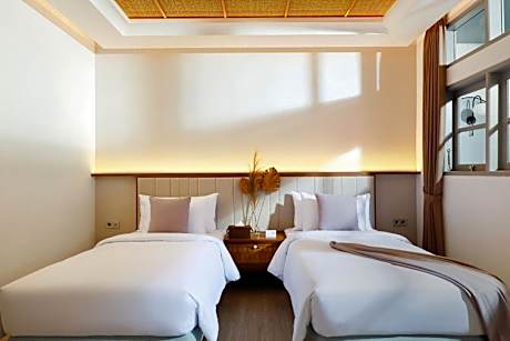 Mahata Twin Bed - Second Floor