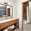 Hampton Inn & Suites Alexandria