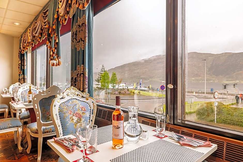 Muthu Fort William Hotel