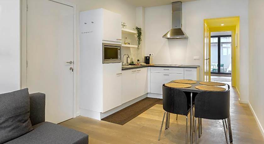 R73 Apartments by Domani Hotels