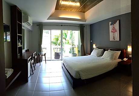 Deluxe King Room