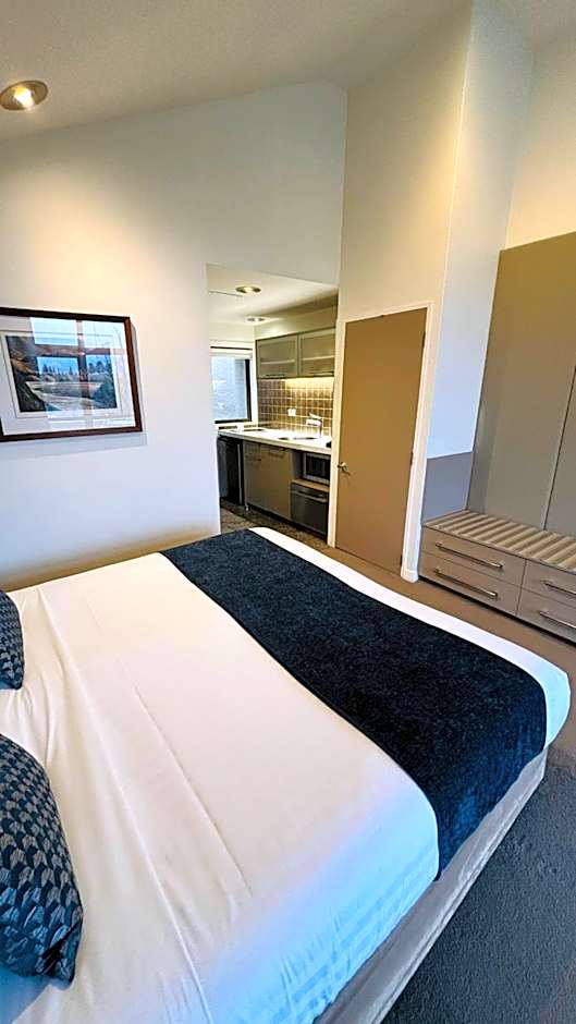 Garden Court Suites & Apartments