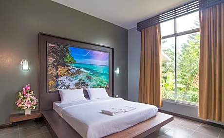 Standard Double or Twin Room with Garden View