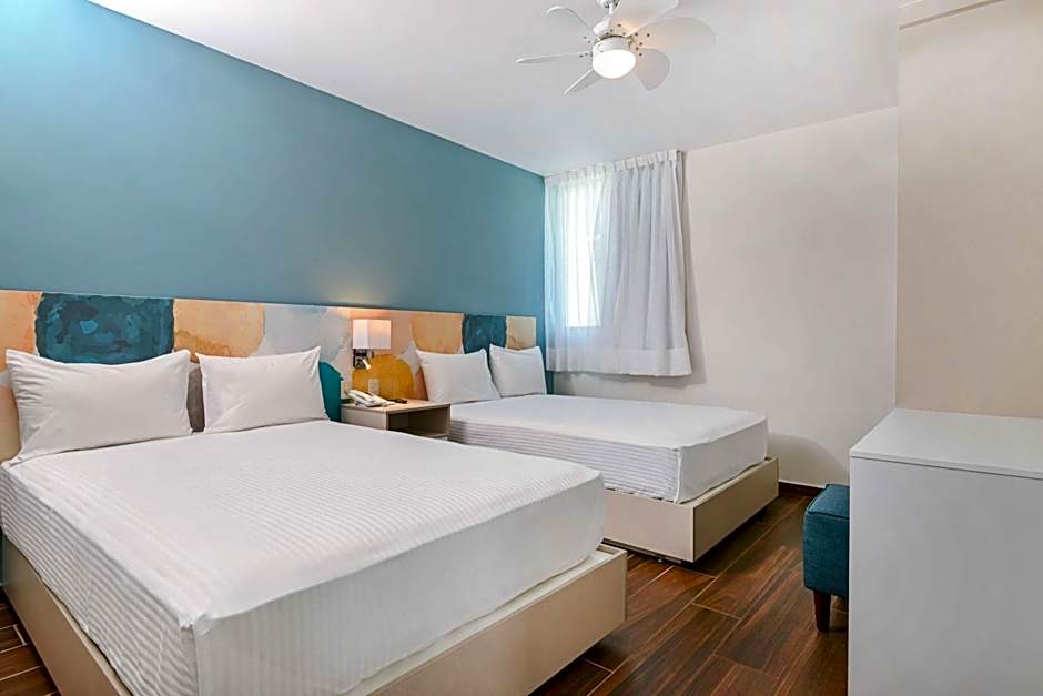 Vista Express Guadalajara Expo SureStay Collection by BW