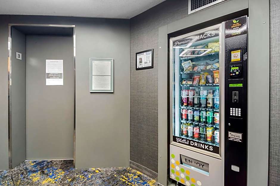Best Western Premier Chateau Granville Hotel & Suites & Conference Centre