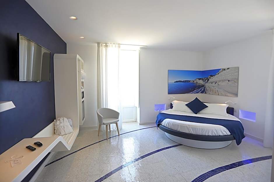 Zafran Boutique Hotel