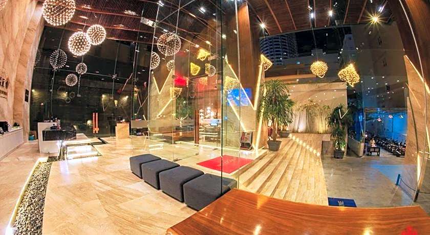 Holi Beach Hotel and Apartments