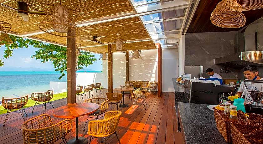 White Whale Beachfront Pool Villa