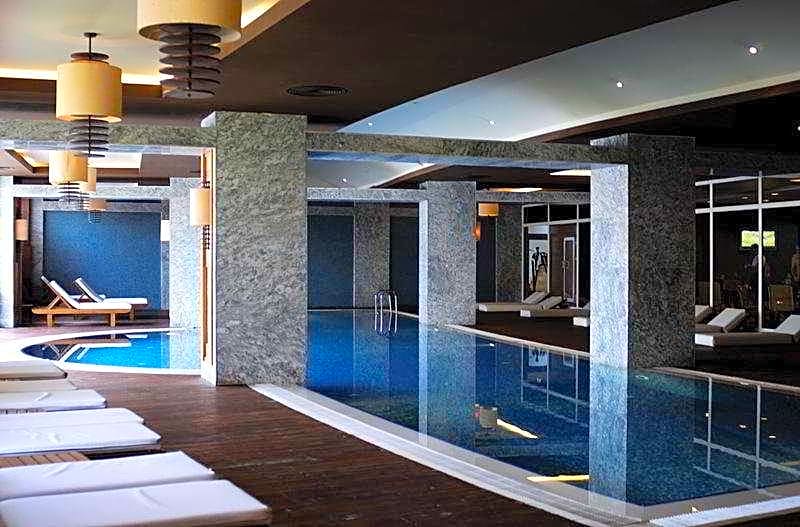 GRAVEL HOTELS SELECT