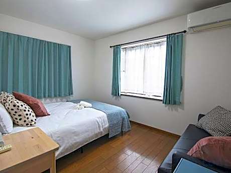 Miyu Tsuruno - 3-minute walk to the Shinshinjuku Station/max 8ppl