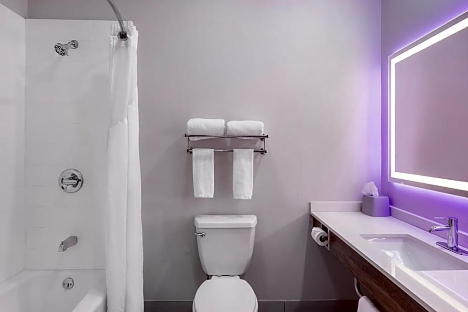 Holiday Inn Express Hotel and Suites Alice By IHG