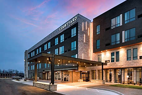 Courtyard by Marriott Jefferson City