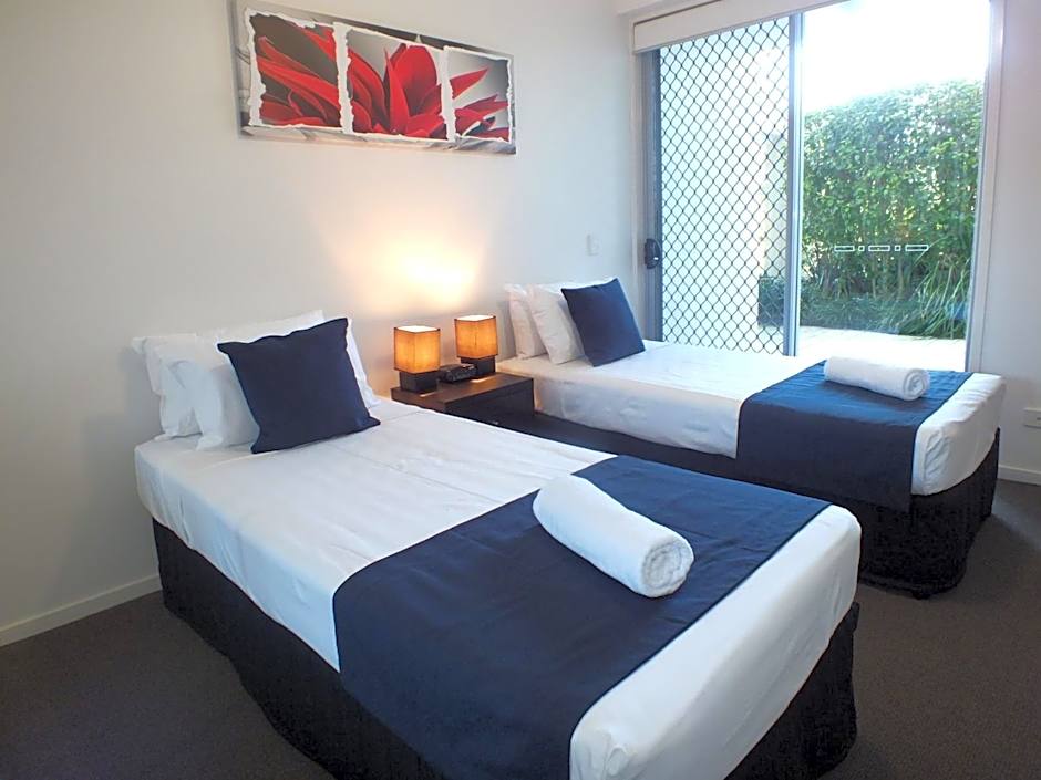 Pacific Marina Apartments