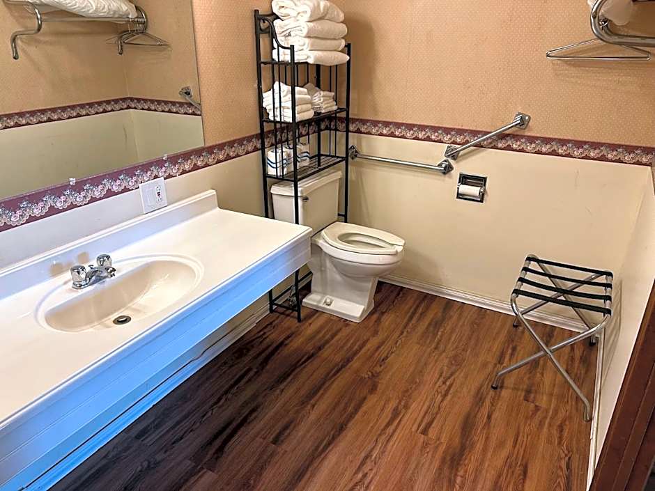 Valley Inn and Suites