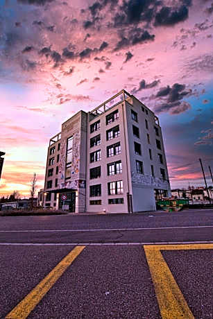 Hotel Swiss Star