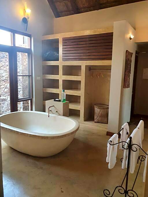 Zebula Golf and Wildlife Estate - Nagapie 12 Pax- Moi Signature Luxury villa