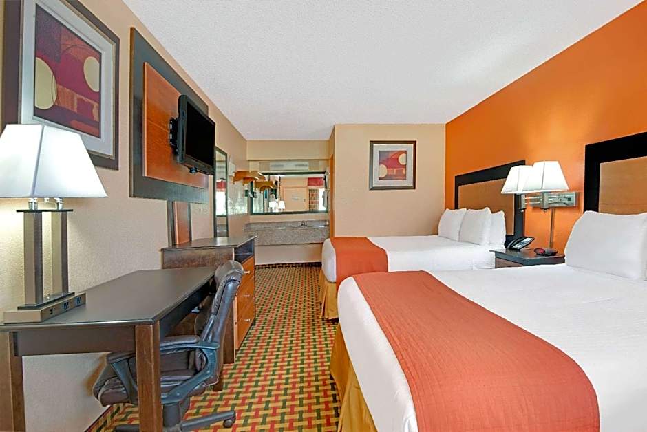 Days Inn by Wyndham Independence