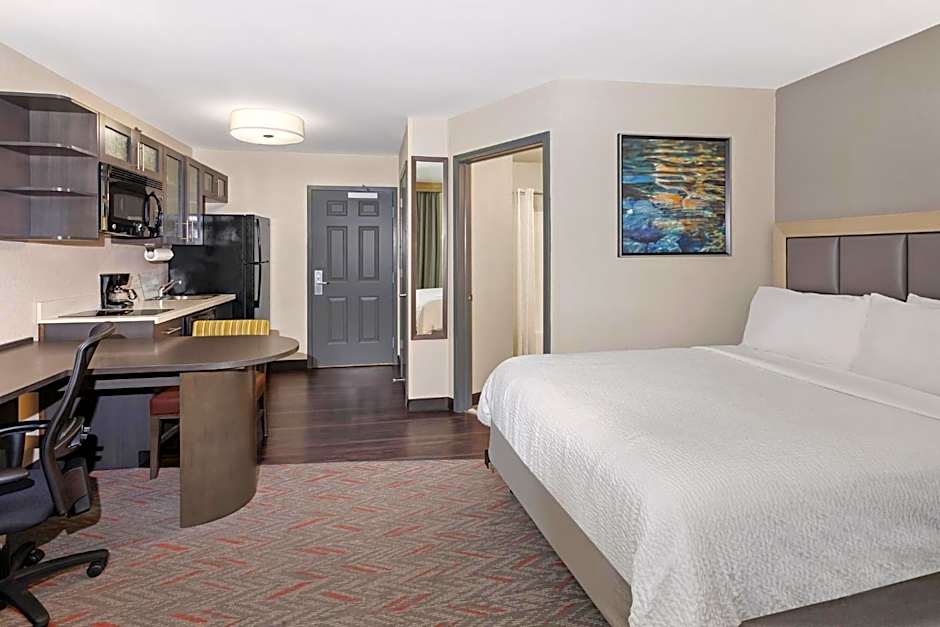 Candlewood Suites Appleton By IHG