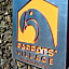 Parrots`Village