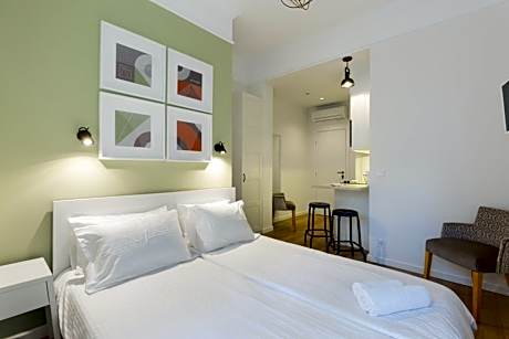 Studio with Garden View