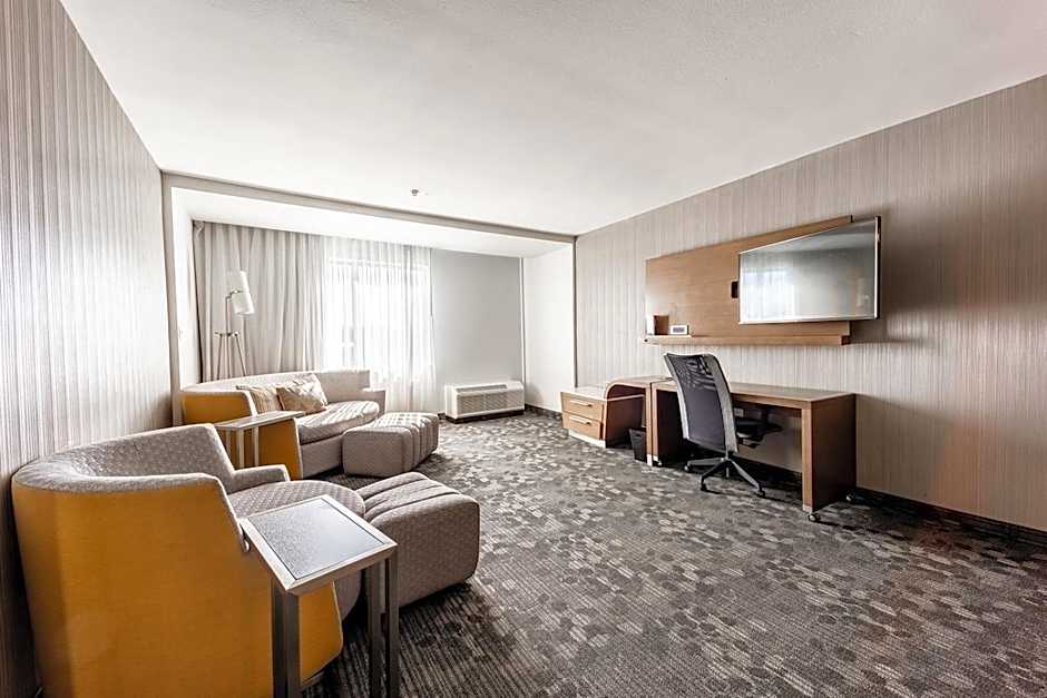 Courtyard by Marriott Rome Riverwalk