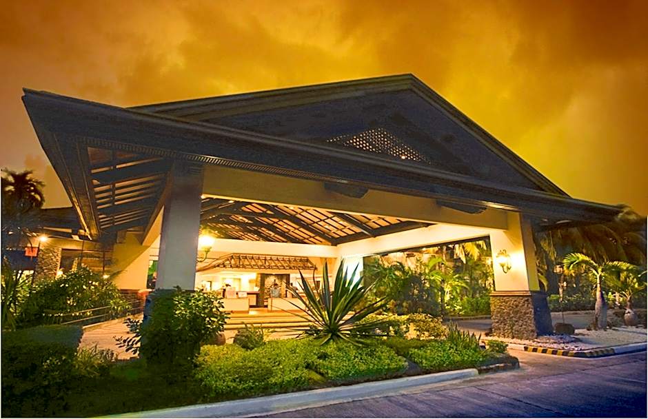 Waterfront Insular Hotel Davao