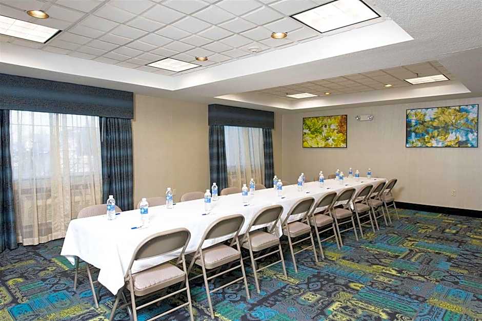 Holiday Inn Express Hotel & Suites Danville By IHG