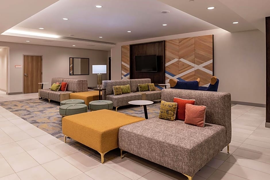 Hilton Garden Inn Kansas City Airport MO