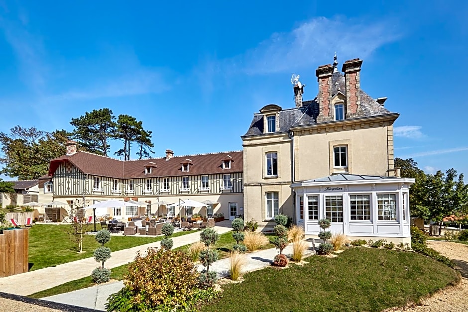 Les Villas d'Arromanches, Teritoria