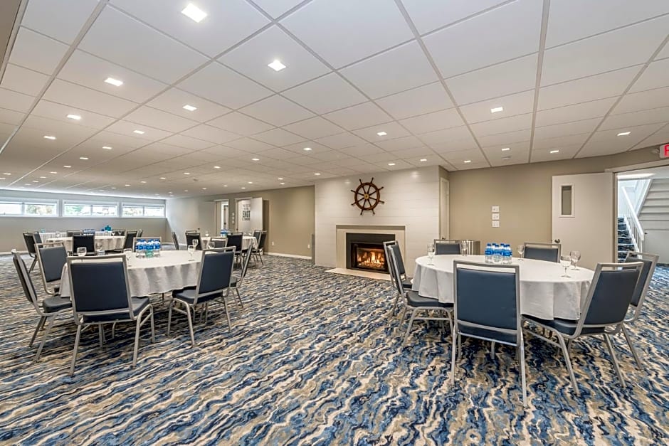 Rockport Inn and Suites