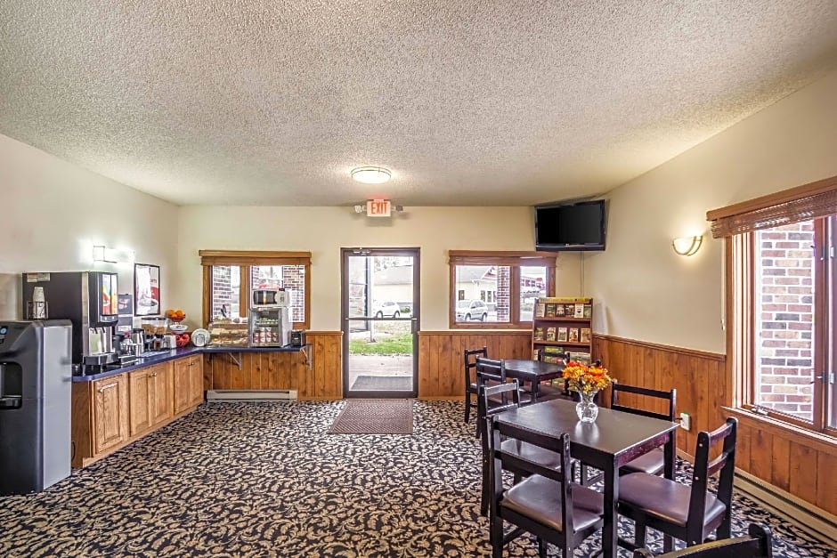 Econo Lodge Waupaca