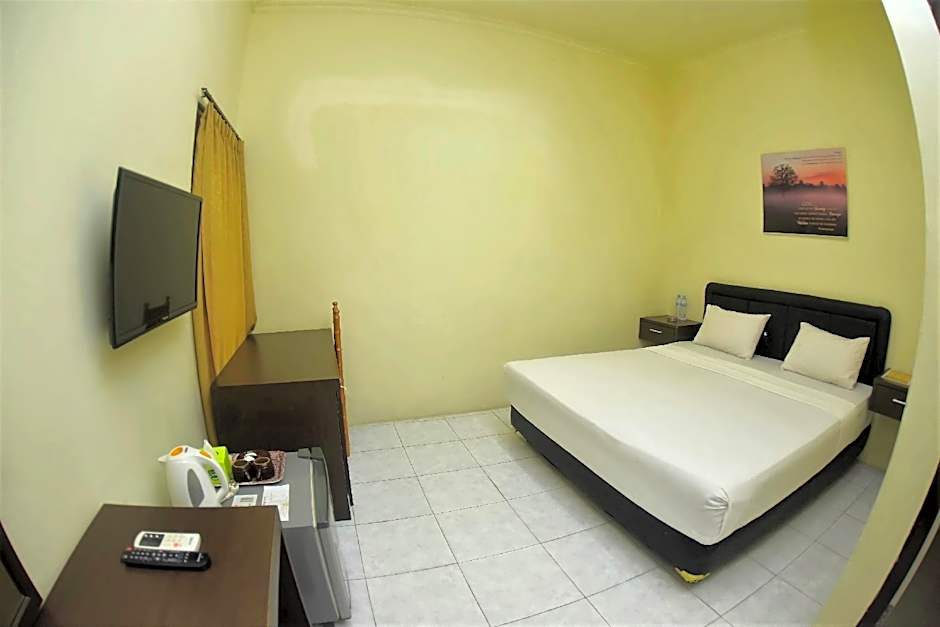 Mahkota Hotel Genteng