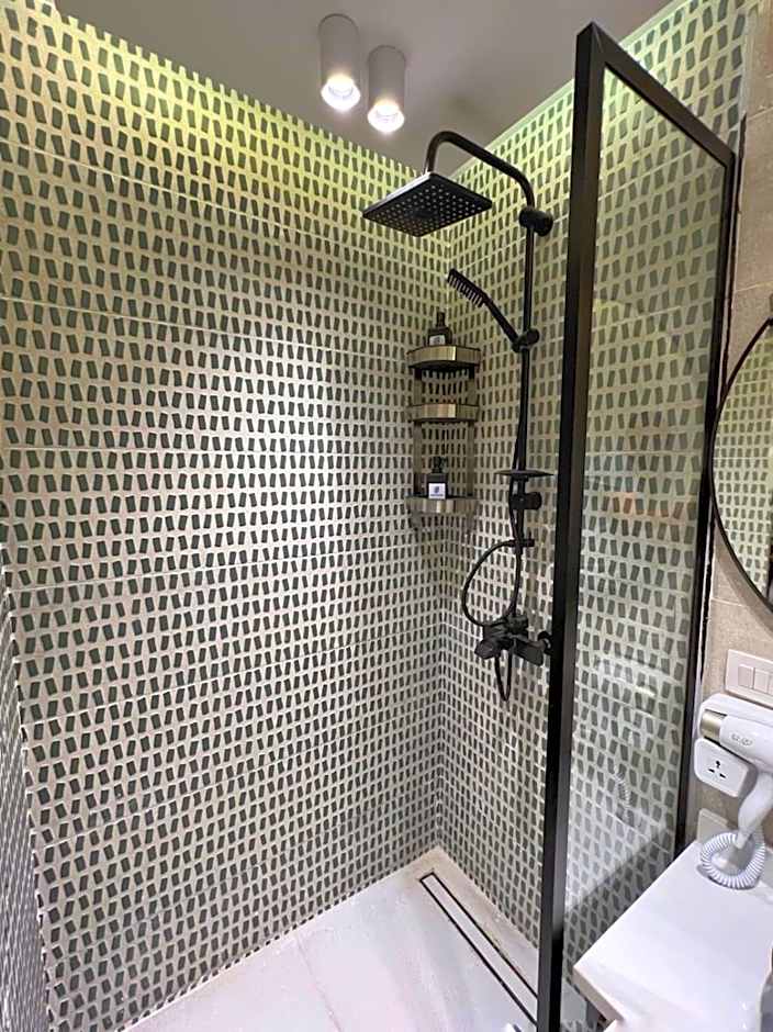 The 2 BDR Emerald Condo 5 min to CAI Airport