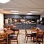 Super 8 by Wyndham Whitecourt
