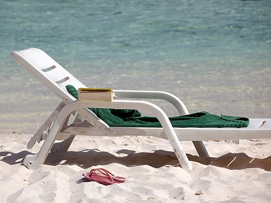 Vaali Maldives Island Escapes & Dive