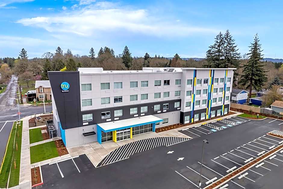 Tru by Hilton Aloha Beaverton