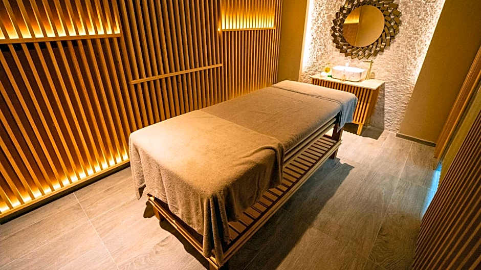 Seven For Life Thermal Hotel