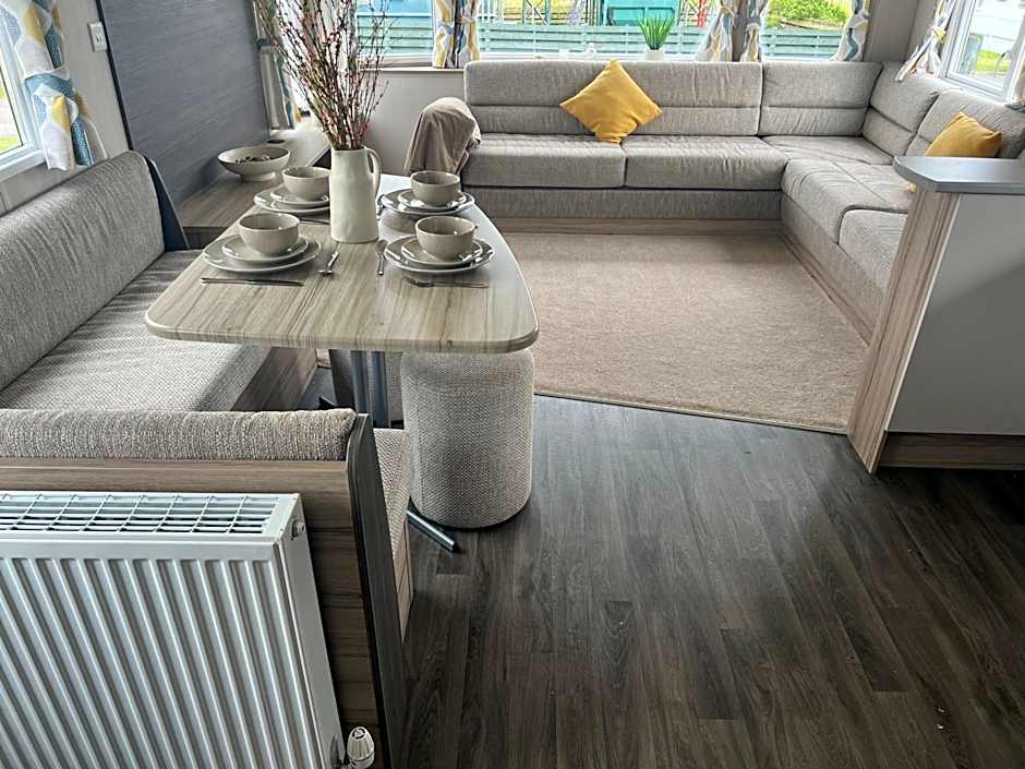 Robinson retreats beautiful caravan with sea views pet friendly