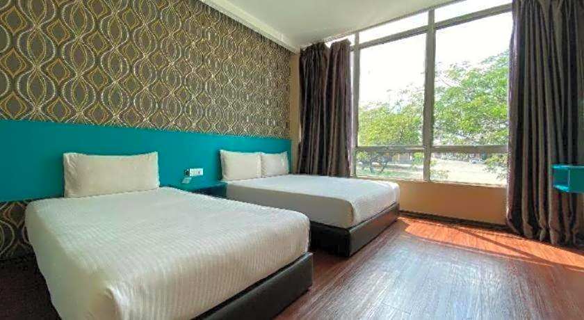 OYO 89752 7 DAYS EXPRESS HOTEL