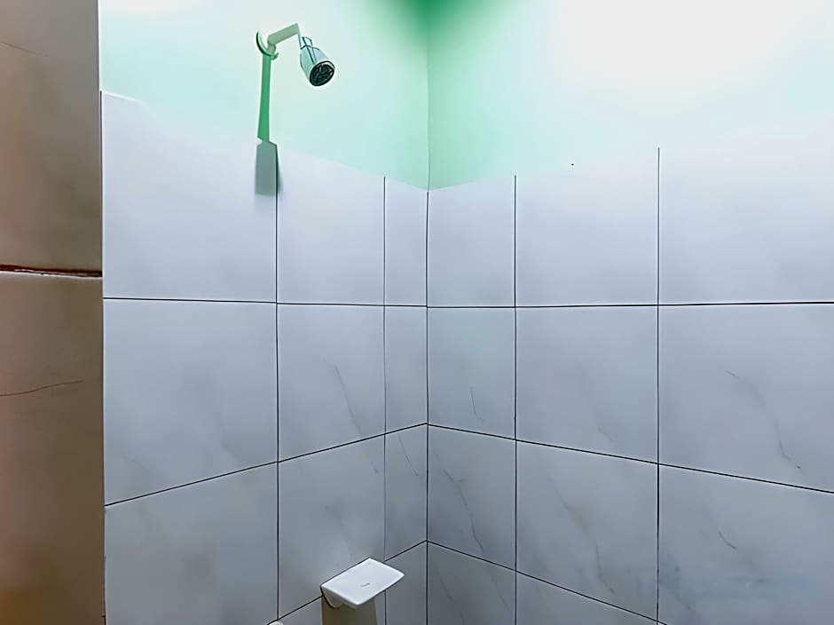 CM Apartelle Iloilo International Airport by RedDoorz