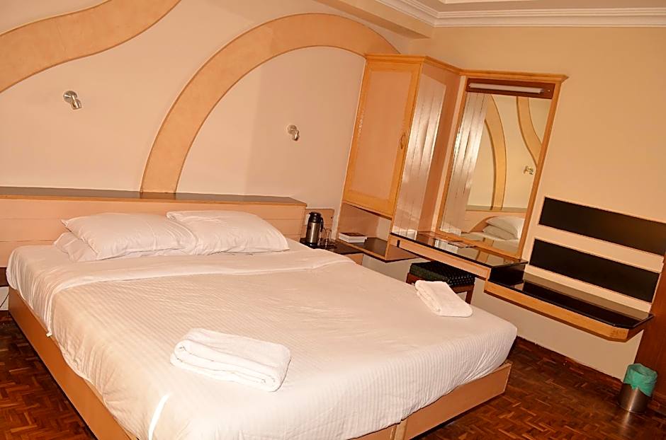 Hotel Hilltop Towers