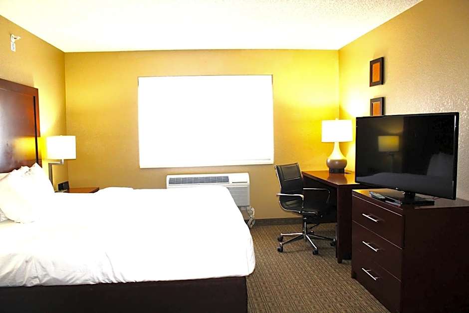 Comfort Suites Lakewood - Denver