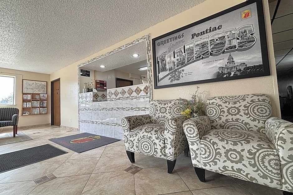 Super 8 by Wyndham Pontiac