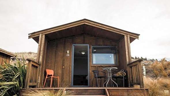 Lakes Edge Holiday Park