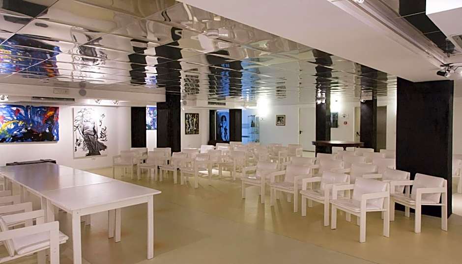 Hotel Alexander Museum Palace