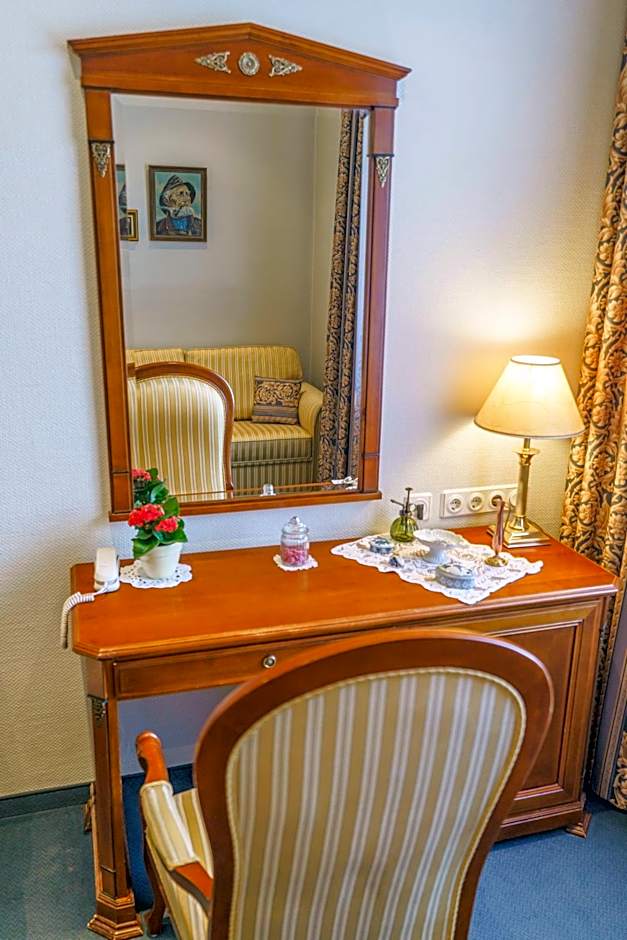 Tante ALMA's Kölner Hotel