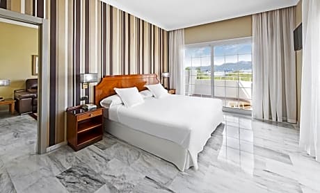 FAMILY PRESTIGE SUITE 2 ADULTS + 2 CHILDREN