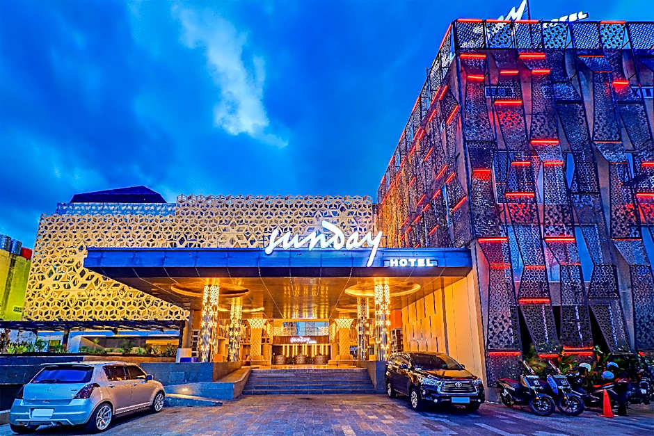 Sunday Hotel Arshika Sunset Road