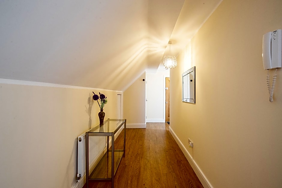 Velvet 2-bedroom apartment Clock House - Hoddesdon